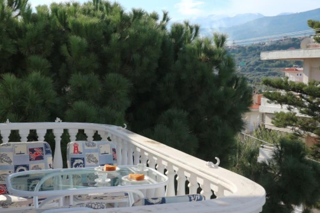 Anestis Apartment Akrata Esterno foto